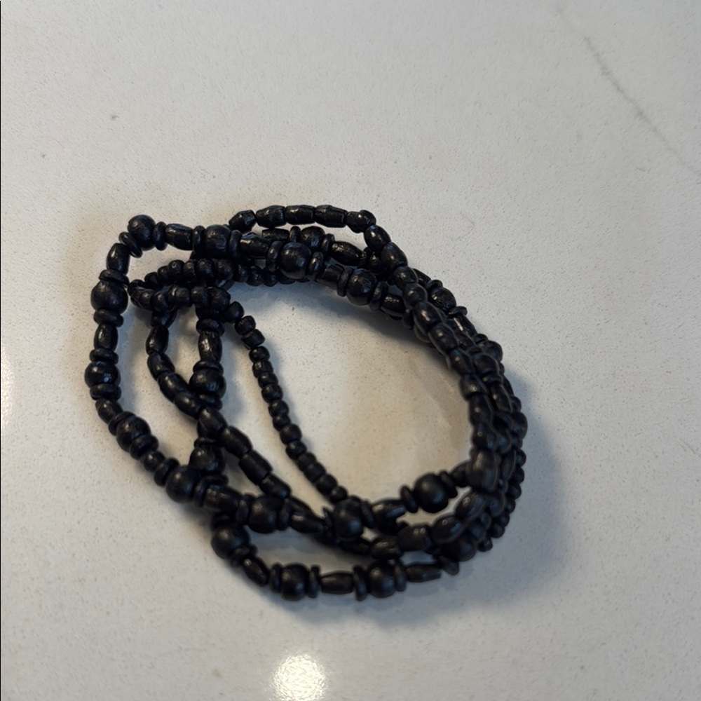 Elegant Black Beaded Bracelet